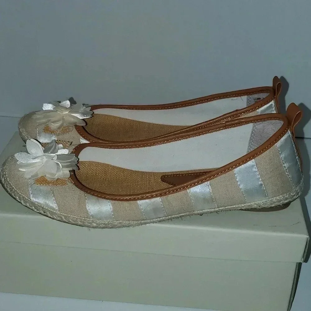Kim Rogers Gabby White Stripe Flats Size 9.5